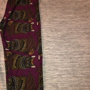 Lularoe small Irma and hard to find leggings nwot